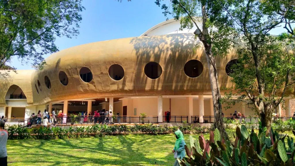 Taman Balekambang